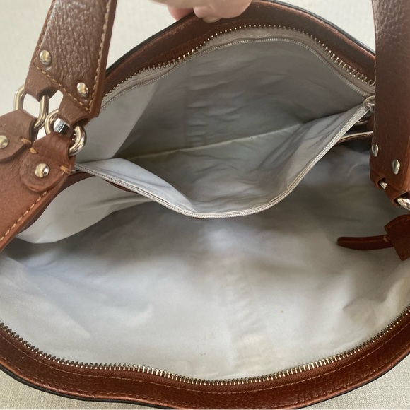 COLE HAAN VILLAGE TRI COLOR PEBBLE LEATHER DOUBLE POCKET LARGE SHOULDER BAG - Picture 9 of 9